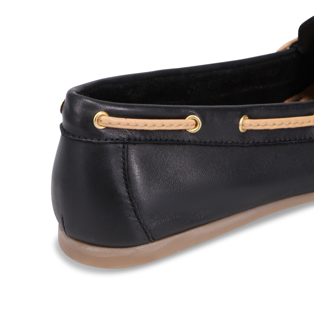 BLACK | Detail