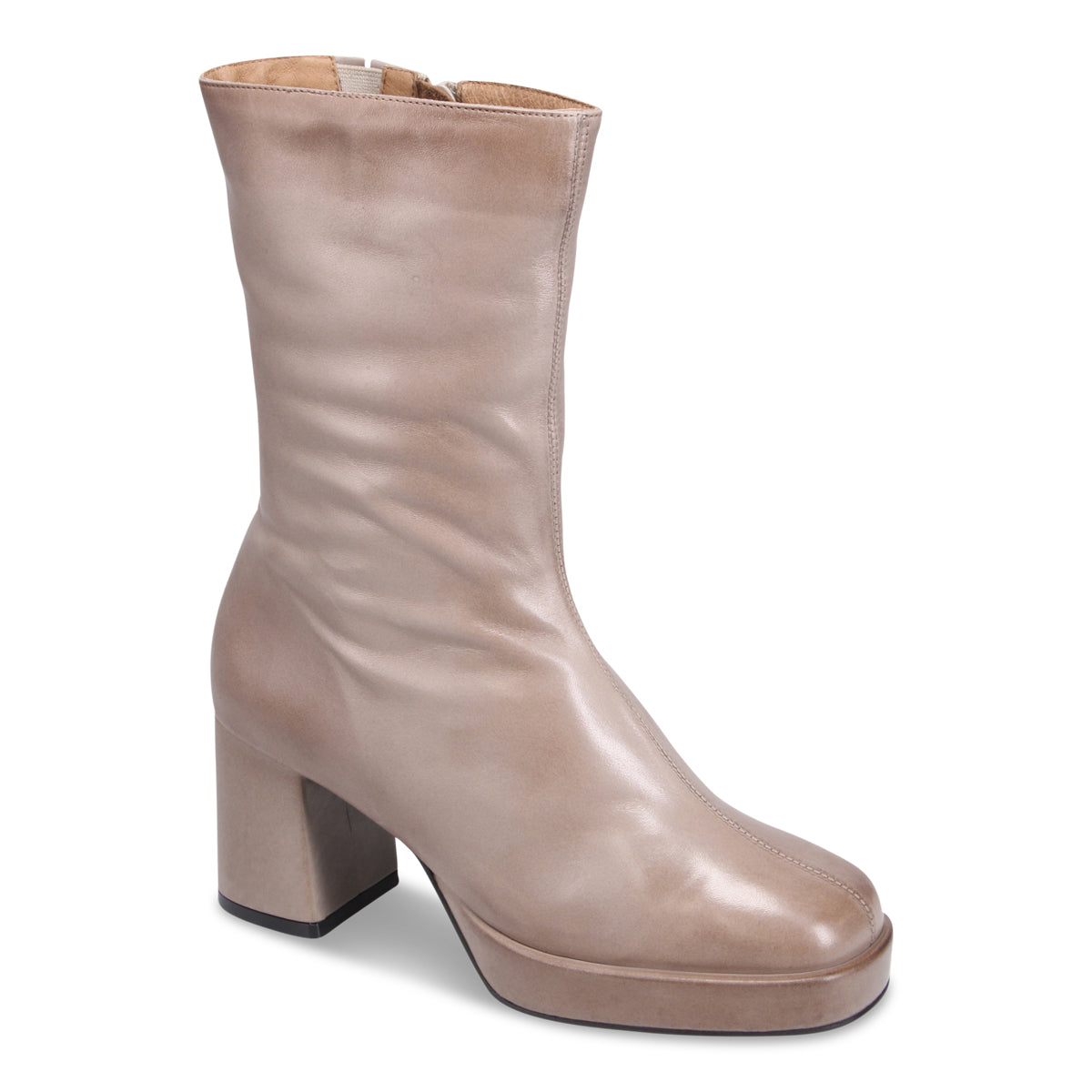 Penner Mid Boot