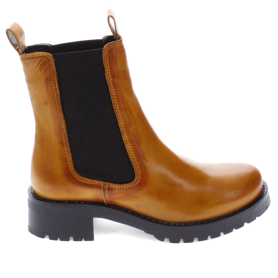 Phoenix Chelsea Boot